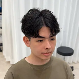 ショート パーマ メンズ SALOWIN名古屋Suite店所属・名古屋のメンズ特化 美容師/わたるのヘアスタイル
