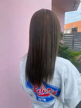 セミロング あいさ🤍ムラ無しカ ラー🤍のヘアスタイル