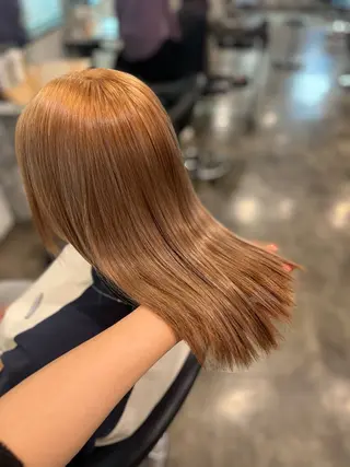 ロング カラー ハイトーンカラー 🦄レイヤーカットのヘアスタイル