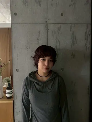 ミディアム 中里 凜のヘアスタイル