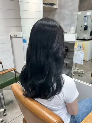 カラー 慶田 玲和のヘアスタイル