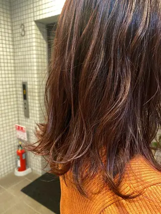 ミディアム カラー 透明感カラー 🩰asumiのヘアスタイル