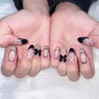 ネイル ゴテゴテ💙ワンホン リオナのネイルデザイン