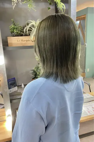 セミロング カラー 菊地 紗矢のヘアスタイル