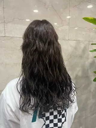 ロング パーマ えんぐちとも／透明感 カラー／博多ボブのヘアスタイル