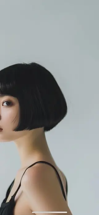 ミディアム 久米 杏奈のヘアスタイル