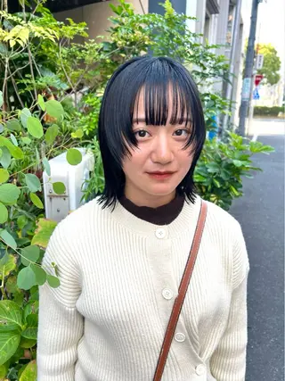 ミディアム カラー 宮川 日菜子のヘアスタイル