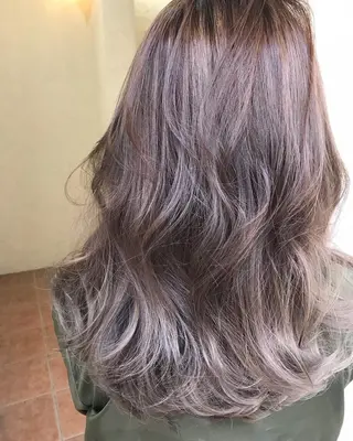 カラー シールエクステ/ ハイトーンカラーのヘアスタイル