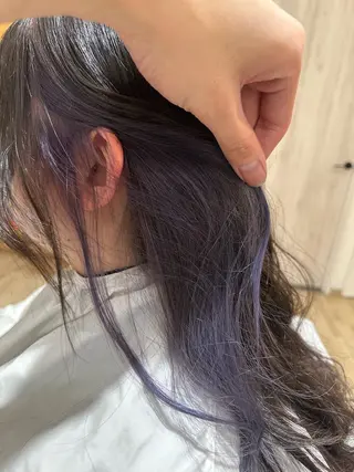 ロング カラー 伊藤 梨緒のヘアスタイル