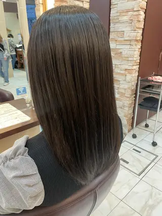 セミロング 垢抜け透明感カラー 🌻篠崎梓🌻のヘアスタイル