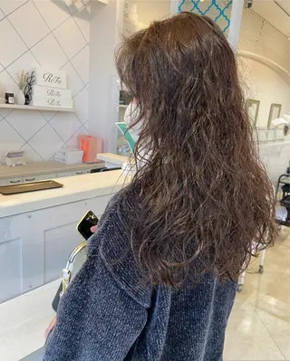 ロング Eleanor自由が丘店所属・Ｎ． Emiのヘアスタイル