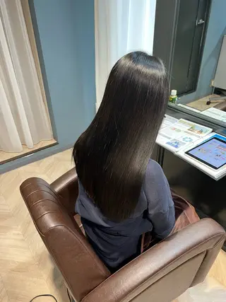 ロング カラー まとまるツヤ髪カット ┆たんげ なるみのヘアスタイル