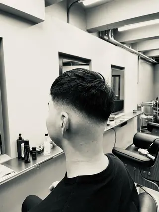 ショート メンズ icon Blue所属・池袋メンズパーマ フェード純平のヘアスタイル