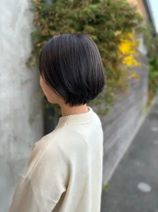 ショート カラー 石川 舞のヘアスタイル