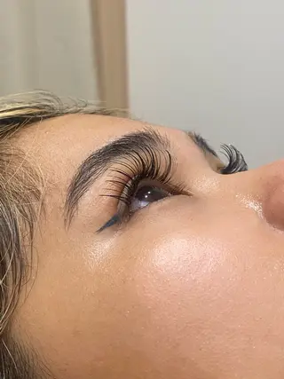 マツエク・マツパ nail&eyeLily 武蔵境店所属・岩田 柚葉のマツエク・マツパデザイン