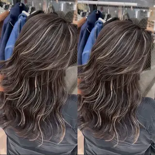 ロング カラー ONYX 表参道所属・表参道/ハイライト 髪質改善ストレートのヘアスタイル