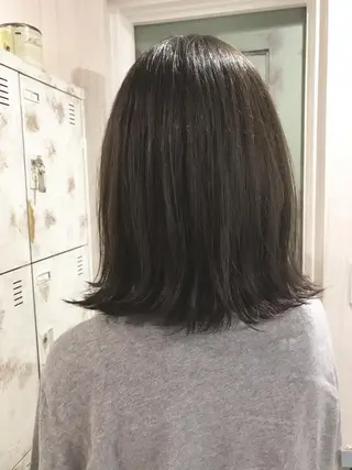 ミディアム カラー 嶋村夏実🌼レイヤー 🌸白髪ぼかしのヘアスタイル