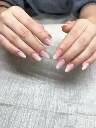 ネイル R nailsalon所属・Rネルサイン よ よのネイルデザイン