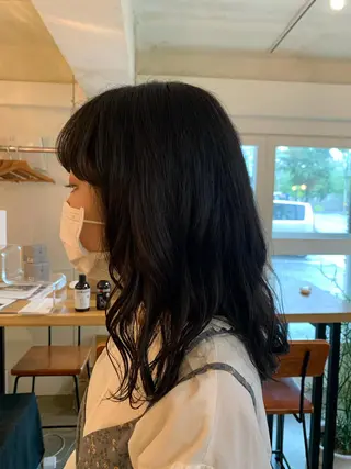 カラー 三品 早妃のヘアスタイル