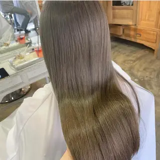 ロング 🎀taro ブリーチなしカラーのヘアスタイル