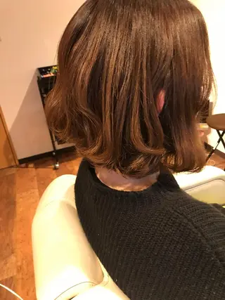 ミディアム カラー パーマ 【髪質改善】【美髪】 【ツヤ髪】ほしのちりのヘアスタイル