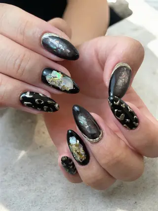 ネイル MiMi NAIL TOKYO所属・Hisaka Mikiのネイルデザイン