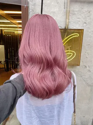 セミロング カラー ヘアアレンジ Bob&ハイトーン 専門家CHIHIROのヘアスタイル