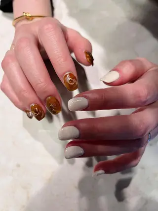 ネイル une／YUKINA 🫧大人nuanceのネイルデザイン