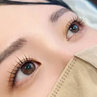 マツエク・マツパ 羽山 宇宙のヘアスタイル