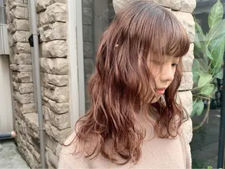 ミディアム カラー EMANON天神所属・Hitomi Ezakiのヘアスタイル