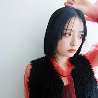 ミディアム TRICCA 銀座所属・奏羽　"ショート ・ボブ ・レイヤー"のヘアスタイル