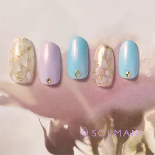 ネイル SOLMANI 予約担当のネイルデザイン