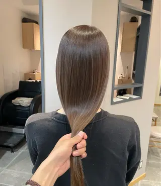 セミロング カラー 西村 れいのヘアスタイル