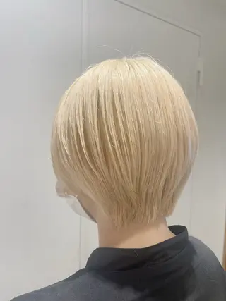 ショート カラー 新宿 新井彩斗のヘアスタイル