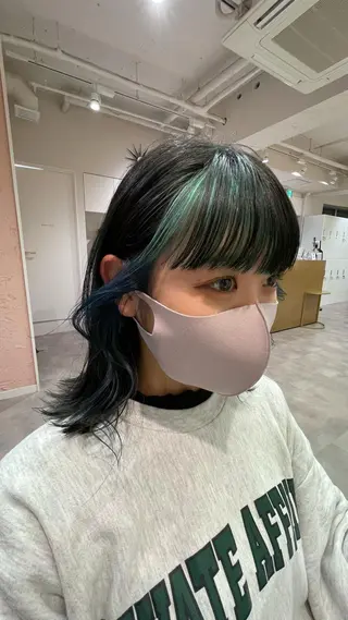ロング カラー 松永 梨央のヘアスタイル