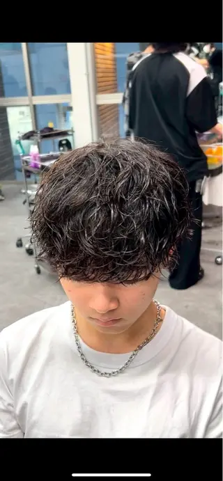 パーマ メンズ メンズ特化✨️ 韓国風パーマ🔥一八のヘアスタイル