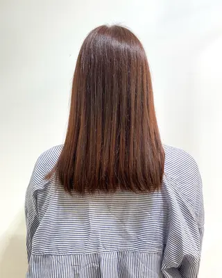 セミロング つじ みさきのヘアスタイル