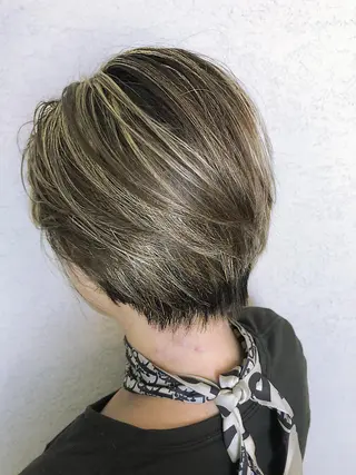 カラー アティリー 西梅田のヘアスタイル