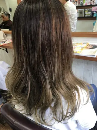 カラー ブリーチ毛縮毛矯正 👑山口のヘアスタイル