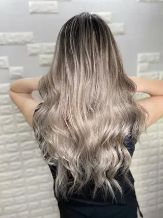 ロング カラー ヘアアレンジ Shelltie Fiel (シェルティフィエル)所属・次世代シールエクステ 錦糸町 小泉 朋之のヘアスタイル