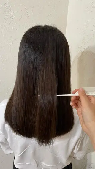 セミロング 坂本 菜摘のヘアスタイル