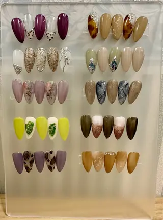 ネイル Chiara チップ長さ出しのネイルデザイン