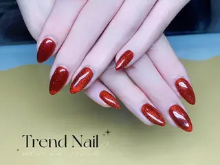 ミディアム トレンド ネイル スタジオのネイルデザイン