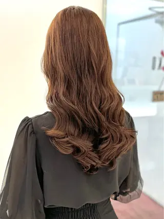ロング カラー パーマ コテ巻き風パーマ/ キミシマカイトのヘアスタイル