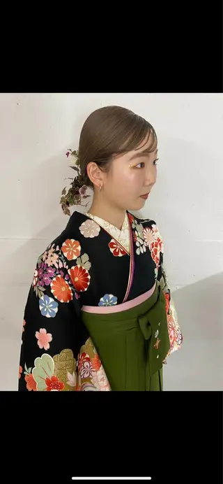 ミディアム 山岸 未玖のヘアスタイル