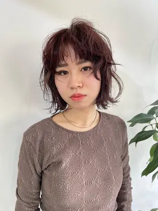 ショート カラー hen所属・心斎橋/レイヤー/ ブリーチ/モエのヘアスタイル