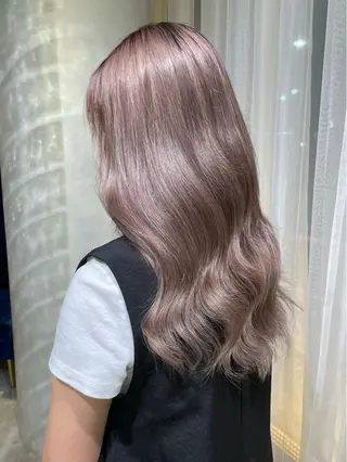 ロング アールバイニーナ所属・R by NINA アールバイニーナのヘアスタイル