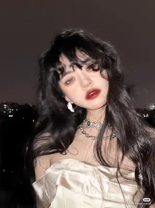 カラー 🍒レイヤーカット/ 暖色カラー🍒のヘアスタイル