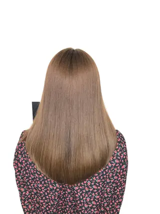 ロング 赤み消しカラー /透明感カラー 上長のヘアスタイル