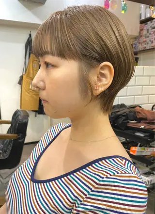 ショート カラー ボブとパーマの達人 美容室難民の方は是非のヘアスタイル